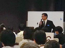 中村孝夫講師の講義風景